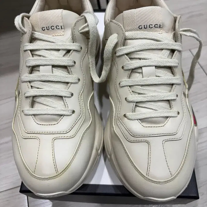 [BUNJANG] Gucci Stripe Logo Rhyton Sneakers / 구찌 띠로고 라이톤