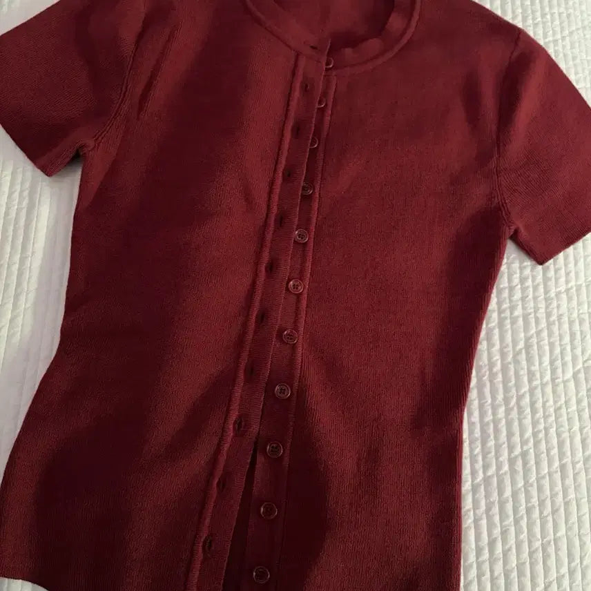[BUNJANG] Avie mua Button Slim Cardigan Size 2 / 아비에무아 버튼 슬림 가디건 2사이즈