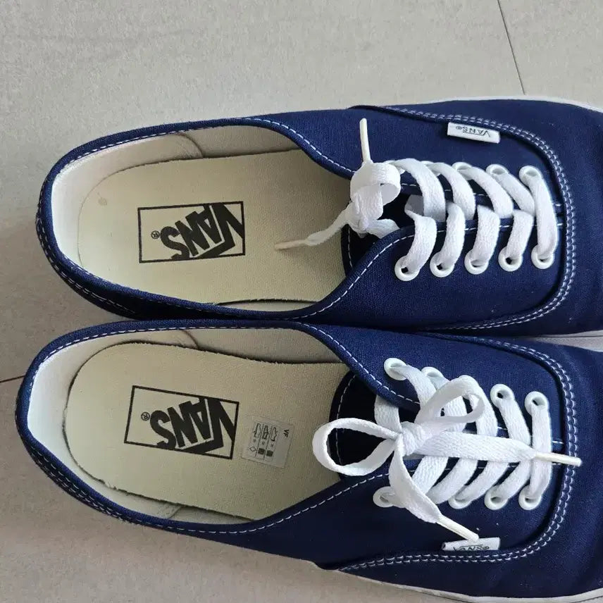 [BUNJANG] Vans Authentic Sneakers / 반스 어센틱 300
