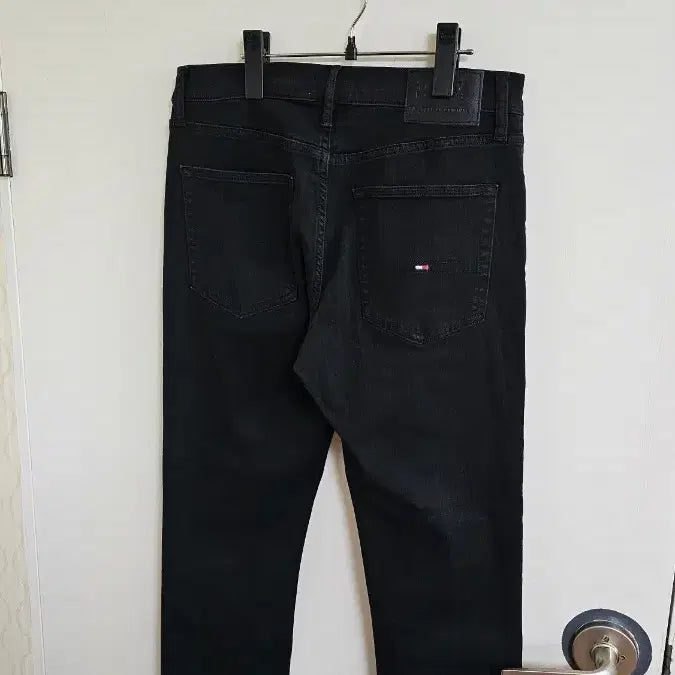 [BUNJANG] Tommy Jeans Slim Fit Pants Black / 타미진스 슬림핏 바지(514