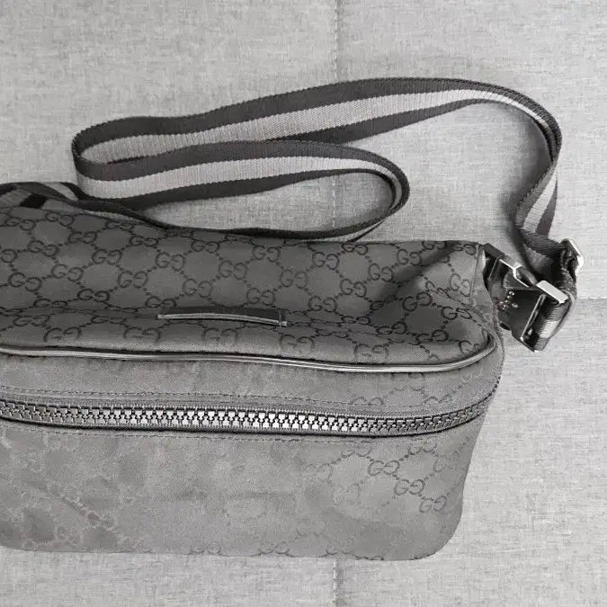 [BUNJANG] Gucci GG Pattern Hip Sack Belt Bag Black / 구찌 GG 패턴 힙색 벨트백 블랙
