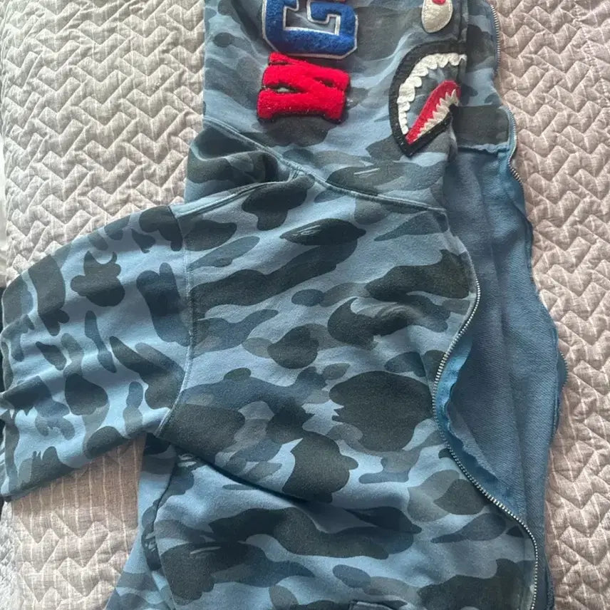 [BUNJANG] BAPE Shark Camo Full Zip Hoodie Blue / 베이프 샤크 카모 후드집업 블루