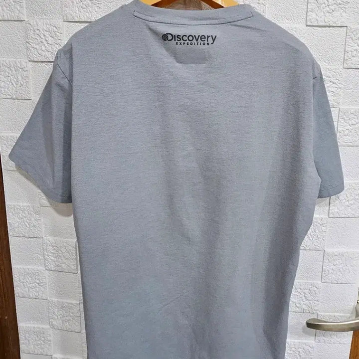 [BUNJANG] Discovery Expedition Gray Short Sleeve T-Shirt / 디스커버리 익스페디션 반팔티 그레이