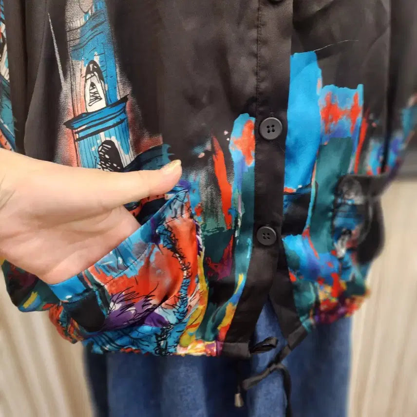 [BUNJANG] Black Multicolor Pattern Blouse Size 77 / 블랙 멀티컬러 패턴 블라우스 77사이즈