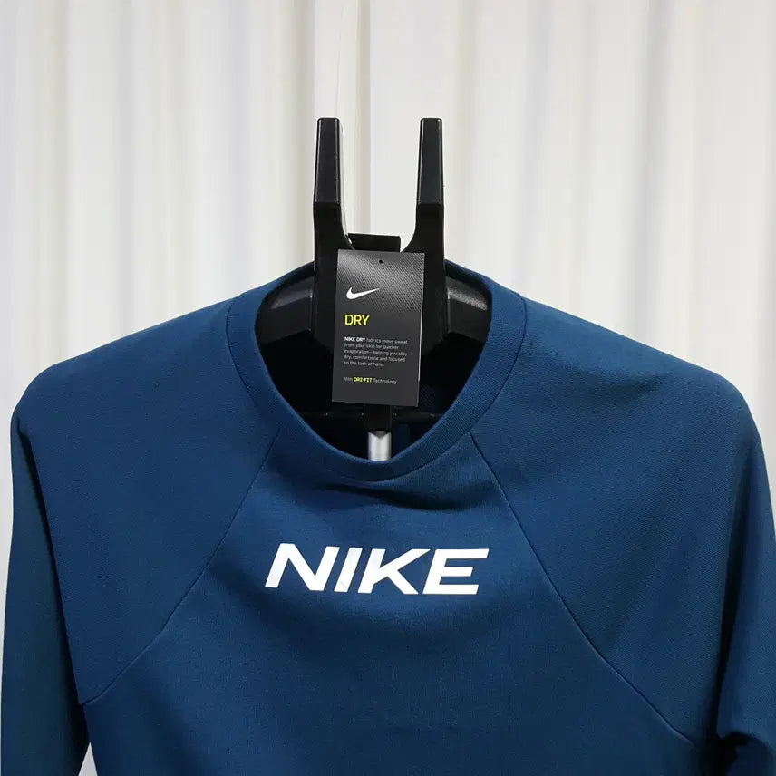 [BUNJANG] Nike Dri-FIT Cropped Sweatshirt T-Shirt - Women&