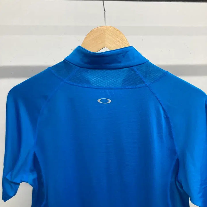 [BUNJANG] Oakley Quarter Zip Performance Short Sleeve T-Shirt (Size 100) / 오클리 쿼터 집업 기능성 반팔 티셔츠 100