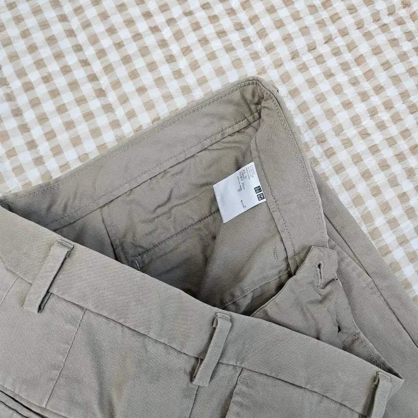 [BUNJANG] Uniqlo Beige Cotton Span Pants (Size 33) / 유니클로 스판 면바지 남자33