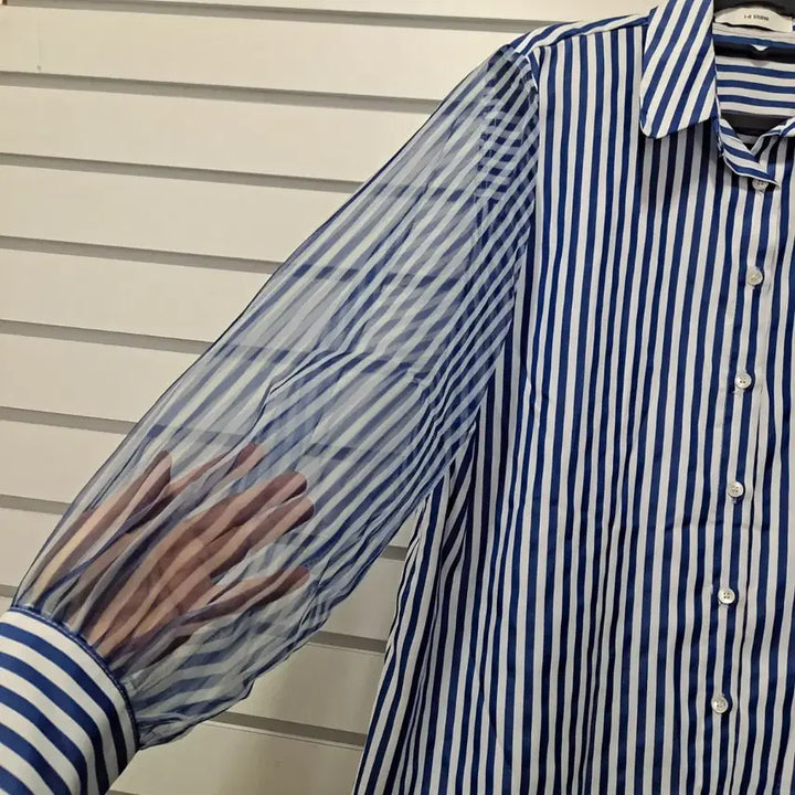 [BUNJANG] Striped Blouse Shirt with Mesh Sleeves / 줄무늬 소매망사 스트라이프 블라우스 셔츠 작88 옷장꾸미기