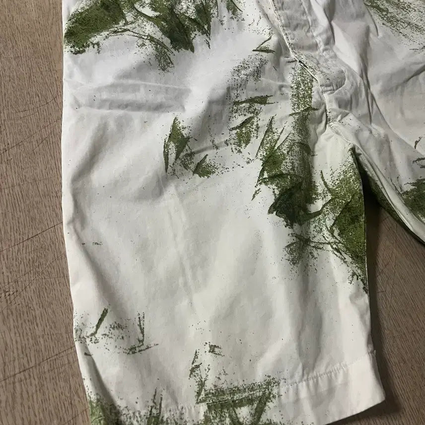 [BUNJANG] Vivienne Westwood Men Leaf Print Bermuda Shorts / 44 비비안 웨스트우드 맨 리프 프린팅 버뮤다 팬츠 쇼츠