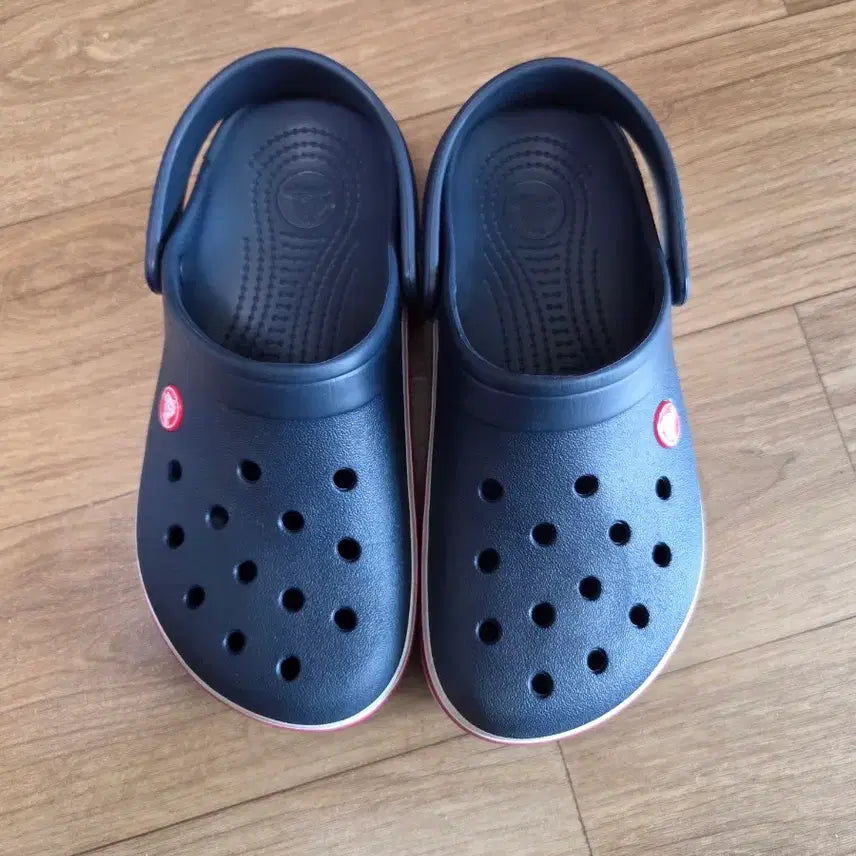 [SOLD OUT] 크록스 바야밴드 M5/W7 240
