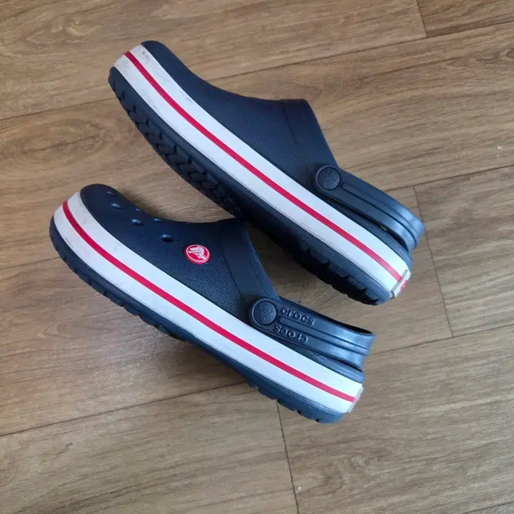 [SOLD OUT] 크록스 바야밴드 M5/W7 240