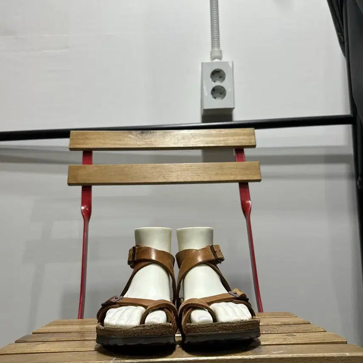 [BUNJANG] Birkenstock Yara Brown Leather Sandals / 225) 버켄스탁 샌들 여성 여자 샌들 야라 브라운 래더