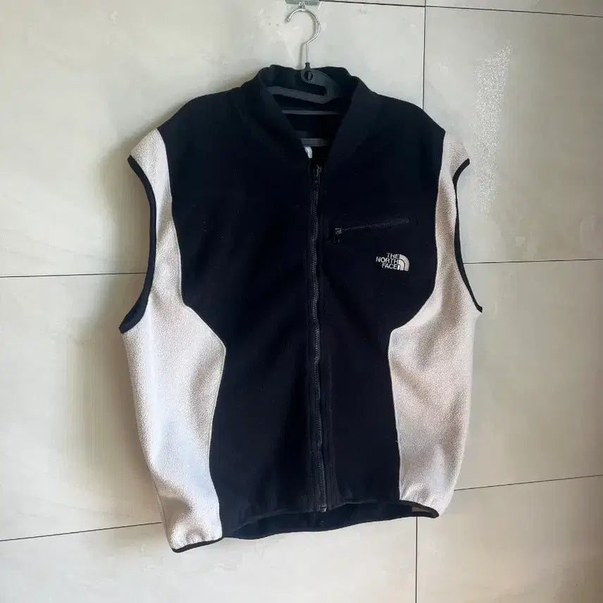 [BUNJANG] The North Face 00s Black/Ivory Fleece Vest [M] / 00s 노스페이스 블랙/아이보리 플리스 조끼 [M]