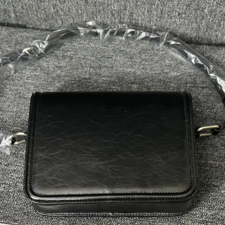 [BUNJANG] Black Mini Crossbody Bag / 블랙 미니 크로스백
