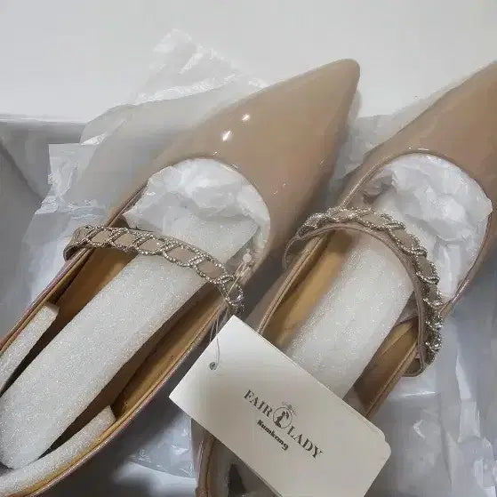 [BUNJANG] Geumgangsehwa Flat Cubic Strap Leather Shoes / 금강제화 플랫