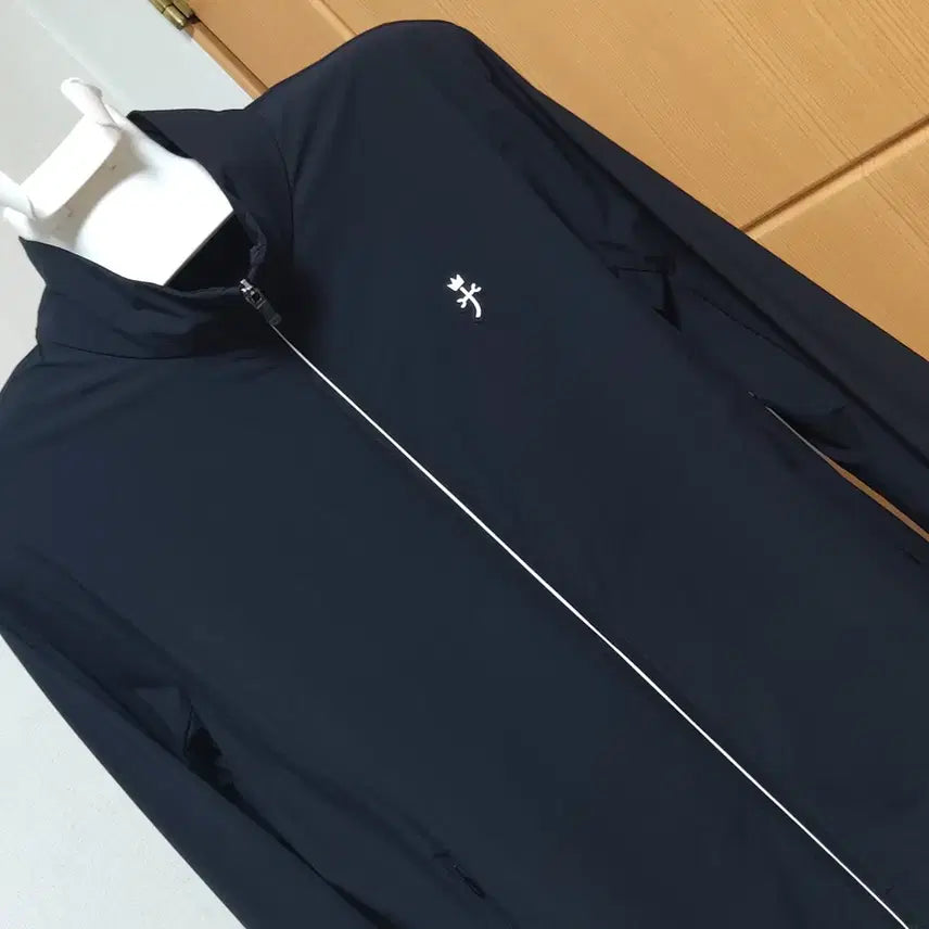 [BUNJANG] Castelbajac Lightweight Stretch Jumper Men&