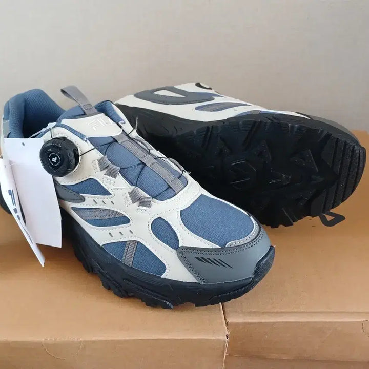 [BUNJANG] Fila Dial Trekking Shoes (250) / 휠라 다이얼 트레킹화 ^새제품^ (250)