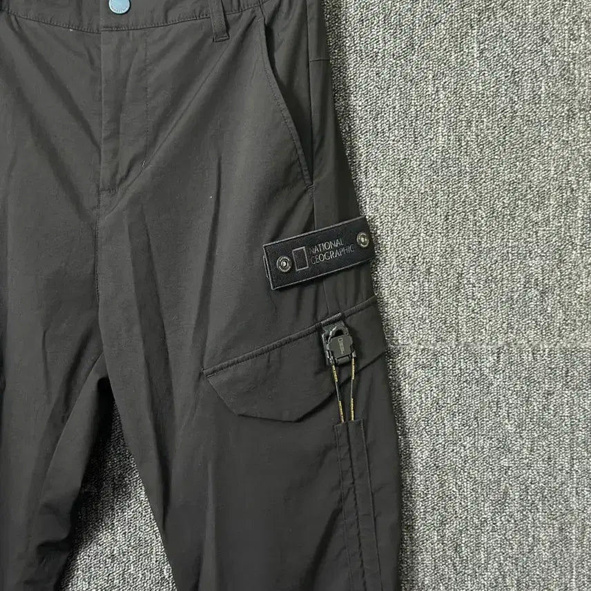 [BUNJANG] National Geographic Black Cargo Jogger Pants Size 71 / 내셔널지오그래픽 카고 조거팬츠 블랙 71