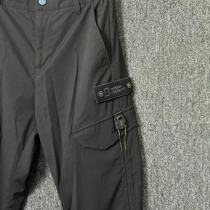 [BUNJANG] National Geographic Black Cargo Jogger Pants Size 71 / 내셔널지오그래픽 카고 조거팬츠 블랙 71
