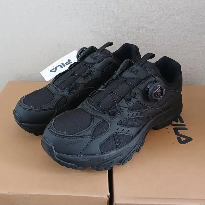 [BUNJANG] Fila Dial Trekking Shoes (Black, Size 250) / 휠라 다이얼 트레킹화 ^새제품^ (250)