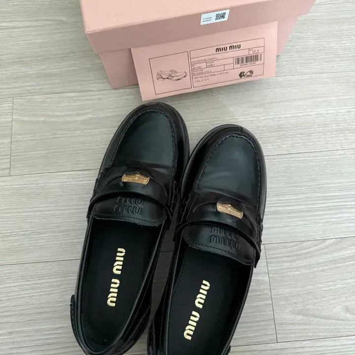 [BUNJANG] Miu Miu Black Penny Loafers 35.5 / 미우미우 페니로퍼 블랙35.5