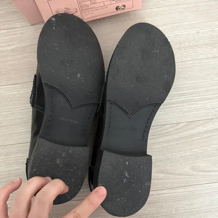 [BUNJANG] Miu Miu Black Penny Loafers 35.5 / 미우미우 페니로퍼 블랙35.5