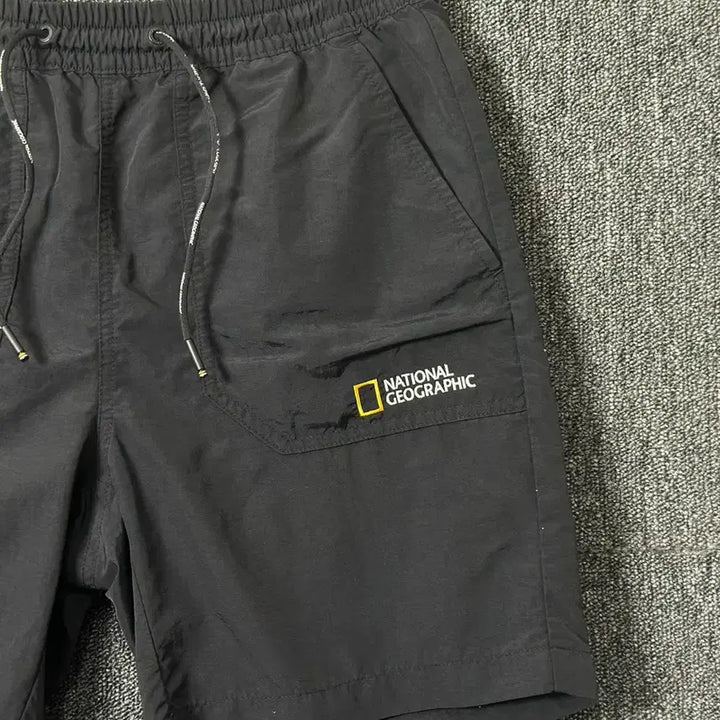 [BUNJANG] National Geographic Black Shorts / 내셔널지오그래픽 블랙 반바지 76