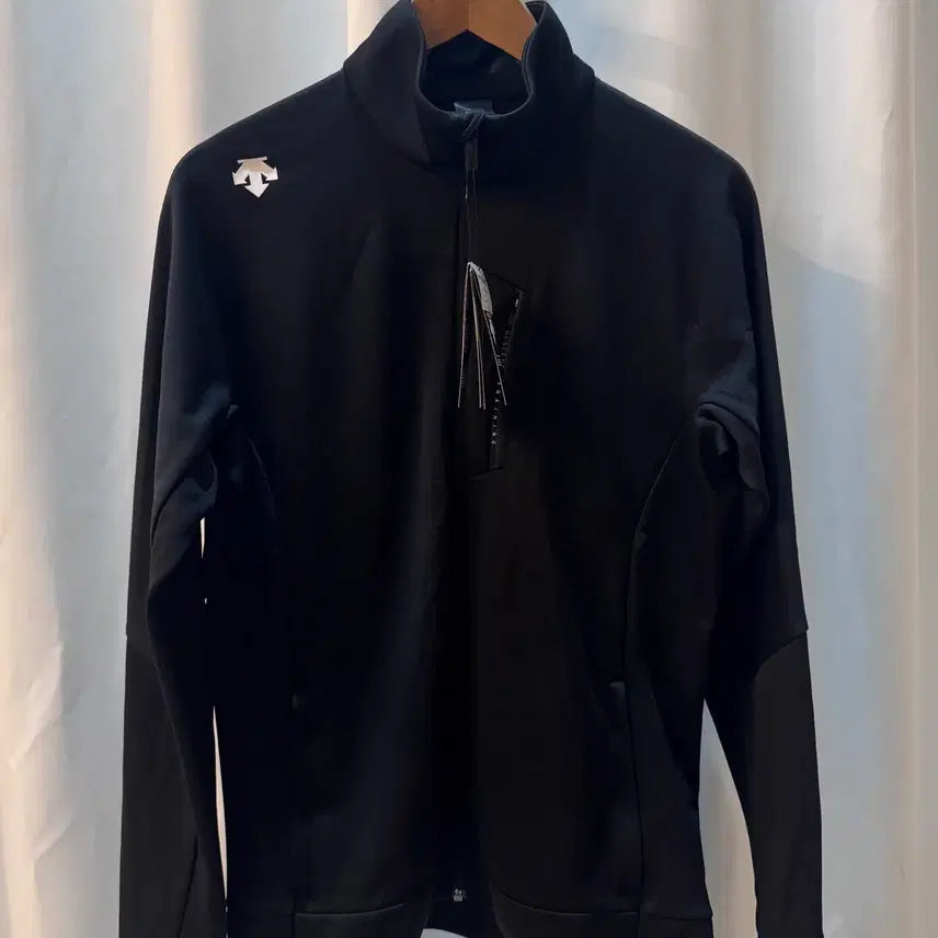 [BUNJANG] DESCENTE Black Training Full Zip Up Jacket &amp; Jogger Pants Set / DESCENTE 데상트 트레이닝 세트 (집업+조거팬츠) A323-324