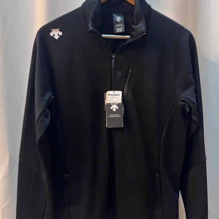 [BUNJANG] DESCENTE Black Training Full Zip Up Jacket &amp; Jogger Pants Set / DESCENTE 데상트 트레이닝 세트 (집업+조거팬츠) A323-324