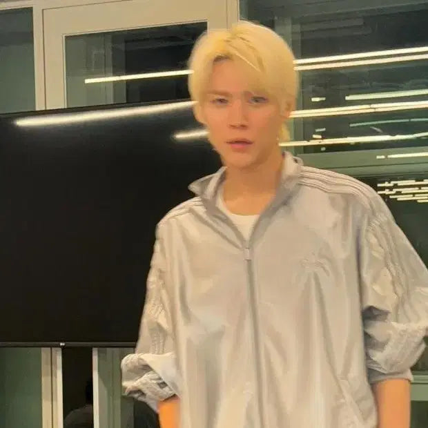 [BUNJANG] RIIZE Eunseok Wear Adidas Oversized Firebird Light Onyx Jersey / [라이즈 은석 착용] 아디다스 오버사이즈 파이어버드 라이트 오닉스 져지