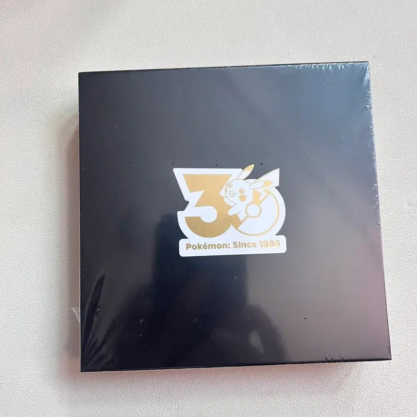 [BUNJANG] Pokemon 30th Anniversary Badge (May Limited Edition) - Sealed / 5월 포켓몬 30주년 기념 뱃지 미개봉