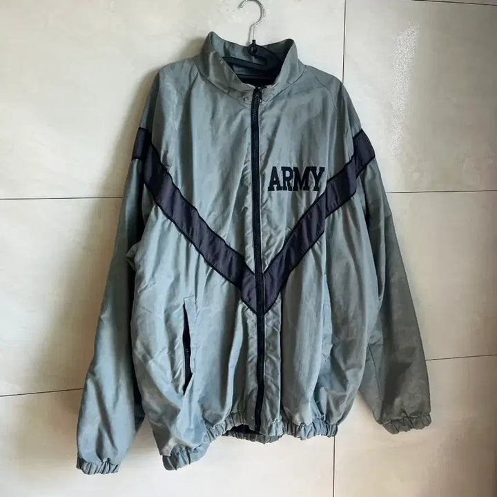 [BUNJANG] US Military IPFU Digital Pattern Windbreaker Jacket / (실측 2XL~3XL 권장) 미군 IPFU 디지털 패턴 바람막이 자켓