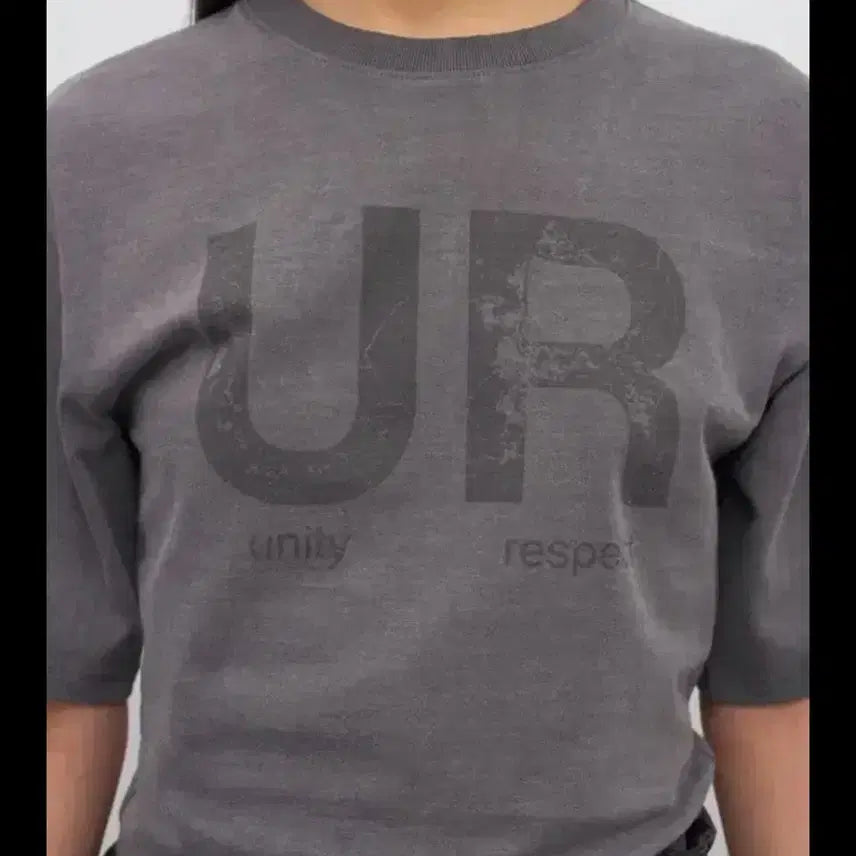 [BUNJANG] Lcdc TM UR Cropped Short Sleeve T-Shirt / Lcdc tm UR 크롭 반팔티