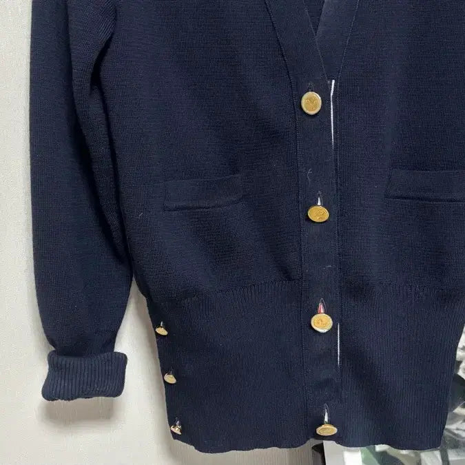[BUNJANG] Thom Browne Navy Cardigan with Tricolor Armband / 톰브라운 네이비 가디건 삼선 완장
