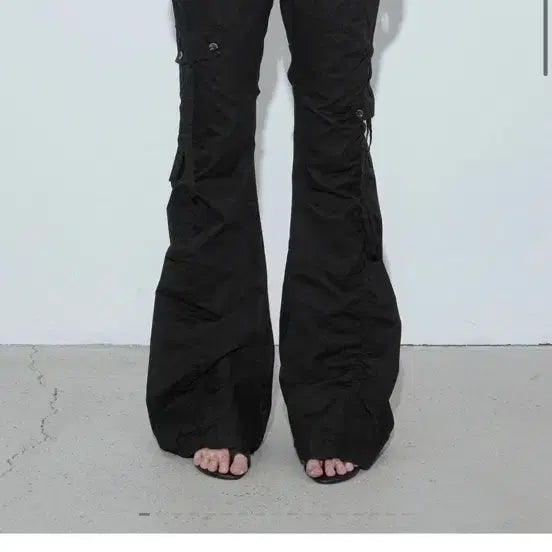 [BUNJANG] Bohemian Seoul Washed Shirring Cargo Pants Black / WASHED SHIRRING CARGO PANTS, BLACK 보헴서