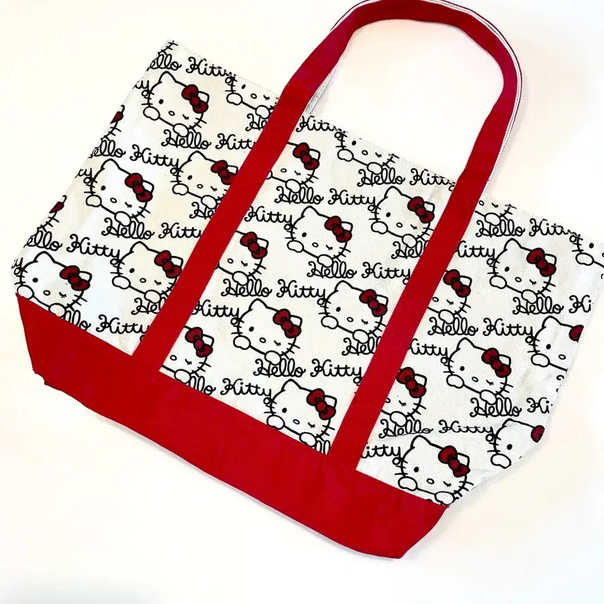 [BUNJANG] Hello Kitty x Uniqlo Collaboration Limited Edition Tote Bag / 헬로키티 X 유니클로 콜라보 한정판 토트백 (새상품)