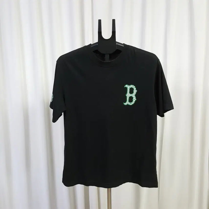 [SOLD OUT] 23년 MLB 남성 반팔 티셔츠 블랙 100추천 오일장 0331