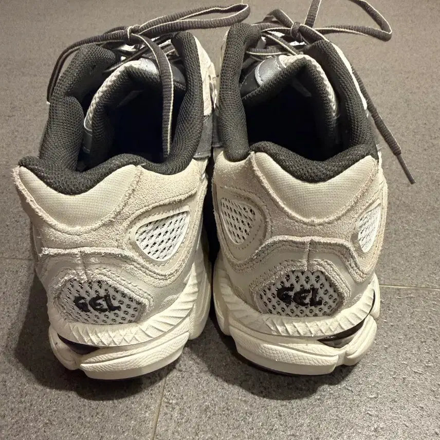 [BUNJANG] ASICS GEL-NYC Beige/Pure Silver 285mm / 아식스 젤 NYC 285mm 베이지 / 퓨어실버