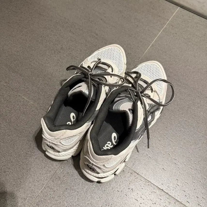 [BUNJANG] ASICS GEL-NYC Beige/Pure Silver 285mm / 아식스 젤 NYC 285mm 베이지 / 퓨어실버