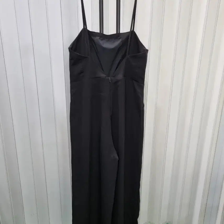 [BUNJANG] Black Strap Sleeveless Jumpsuit / 블랙 끈 나시 점프수트