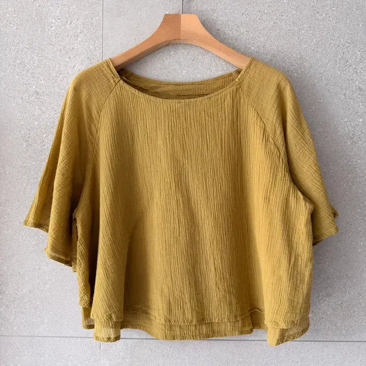 [BUNJANG] Mustard Shirring Gauze Cotton Cropped Blouse with Wing Sleeves / 머스타드 컬러 셔링 거즈면 블라우스 크롭 날개소매