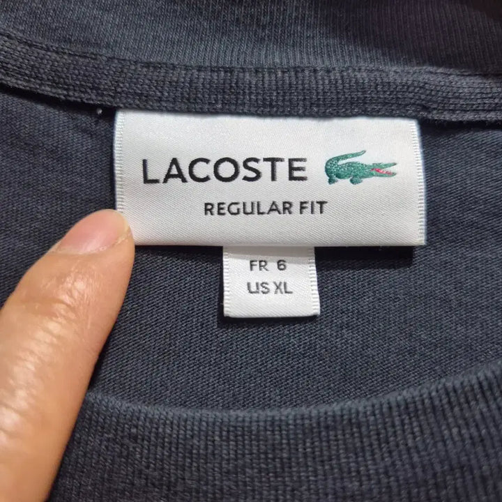 [BUNJANG] Lacoste Black Logo Tape Short Sleeve T-Shirt / 라코스테 블랙 로고 테이프 반팔티