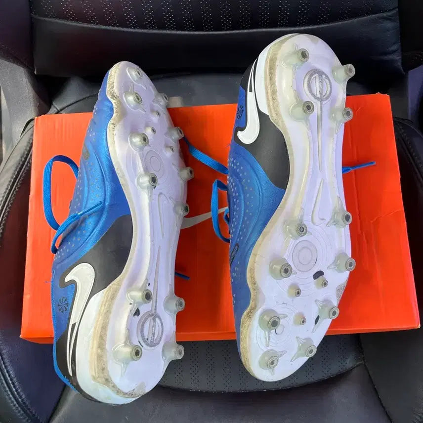 [BUNJANG] Nike Tiempo Legend 10 Pro AG Pro Soccer Cleats / 티엠포 레전드 10 프로 AG 프로
