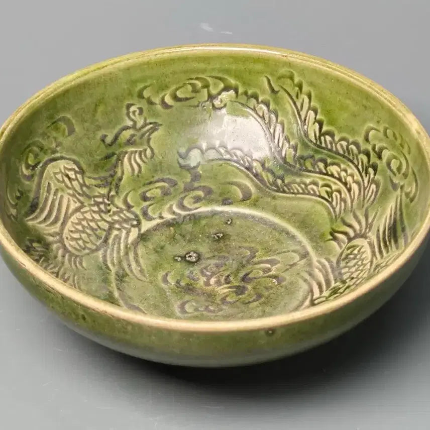 [BUNJANG] Yuan-Ming Dynasty Celadon Tea Bowl with Floral and Cloud-Phoenix Motifs / 원말 명초 녹유 인화 운봉문 완 출토품(진품)