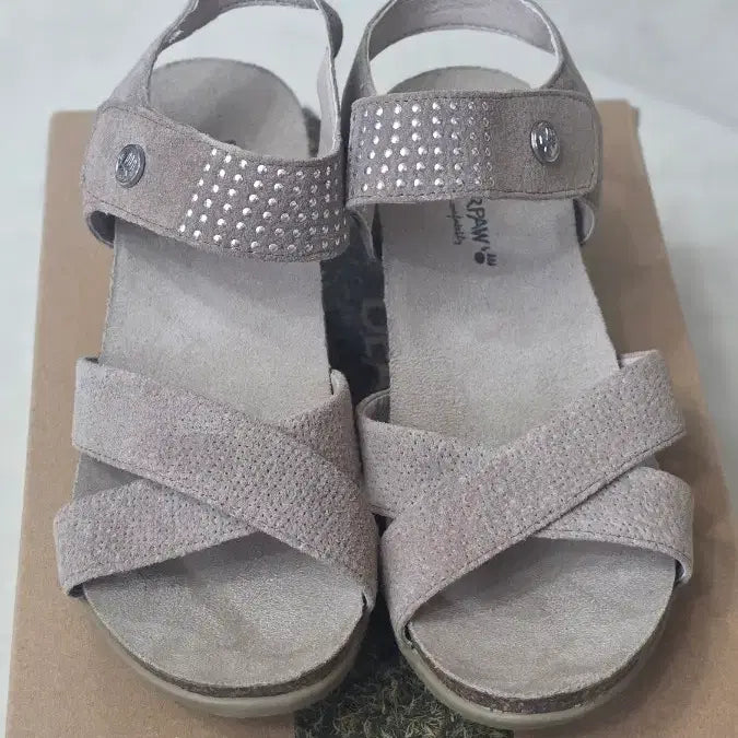 [SOLD OUT] 베어파우 샌들 230 미착용 새제품