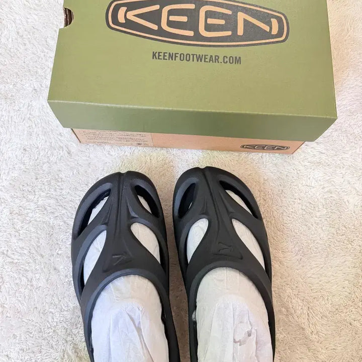 [BUNJANG] Keen Black Slide Sandals 230 New / 킨 블랙 슬라이드 230 새상품