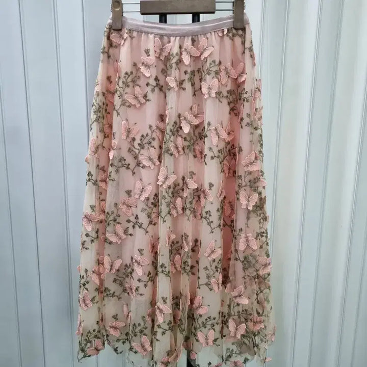 [BUNJANG] Pink Butterfly Embroidery Midi Skirt / 핑크 나비 자수 스커트