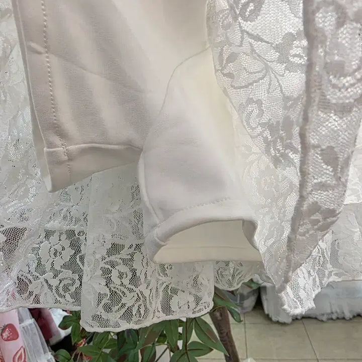 [BUNJANG] INGNI Lace Mini Skirt White / INGNI 레이스 화이트 캉캉 미니스커트