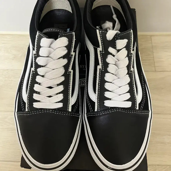 [BUNJANG] Vans Vault x Mastermind World Old Skool Vault Black / 반스 볼트X마스터마인드 월드 올드스쿨 볼트 블랙 255,265