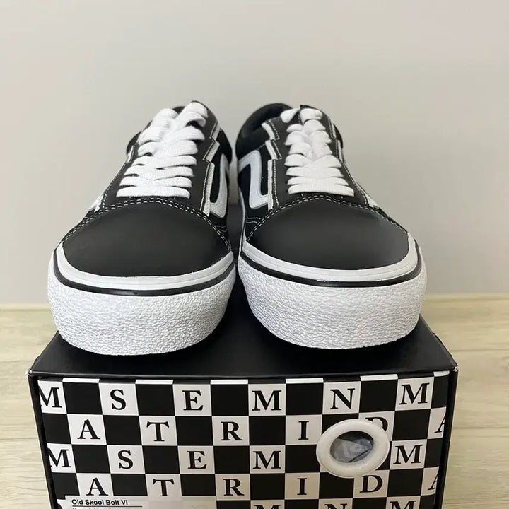 [BUNJANG] Vans Vault x Mastermind World Old Skool Vault Black / 반스 볼트X마스터마인드 월드 올드스쿨 볼트 블랙 255,265